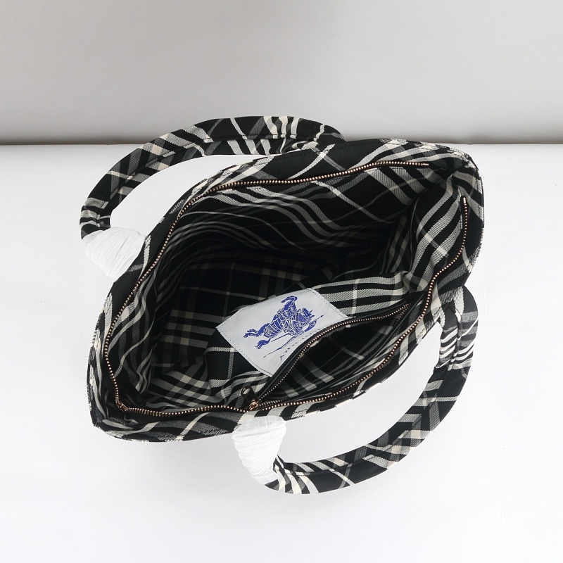 Bv*b*rry shopping bags